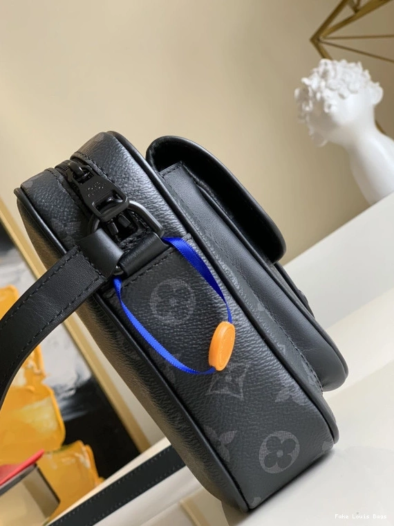 Fake Louis Bags Wearable Christopher LOUIS Wallet VUITTON 0821